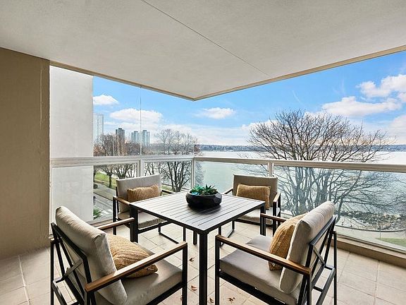 5th image of 2015 Beach Ave #401