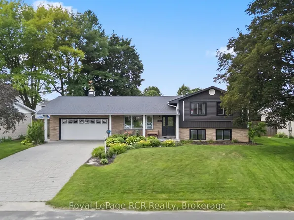 224 4th Ave, Hanover, ON N4N 2B5