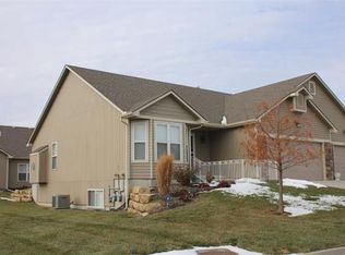 1812 156th Ter UNIT M1, Basehor, KS 66007