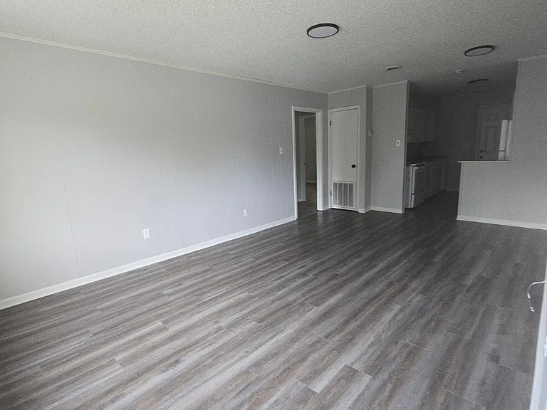207 Highland St #5 — Photo 4