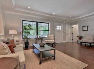 102 Concord Rd, Lincoln, MA 01773