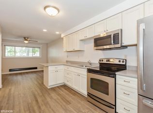 340 S Lincoln Ave #1B, Aurora, IL 60505