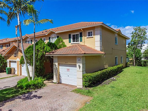 5th image of 6513 Catalina Ln