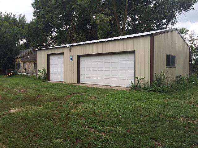 2nd image of 418 Road M