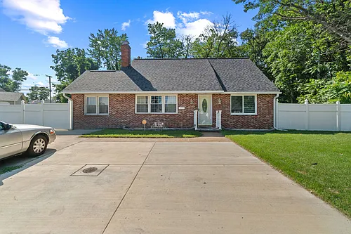 10 N Meadow Dr Photo 1