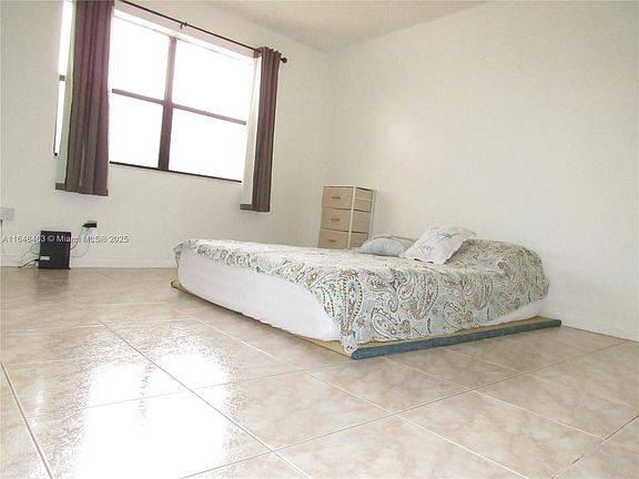 5th image of 10220 NW 30th Ct APT 306