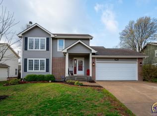 5659 SW 34th Pl, Topeka, KS 66614