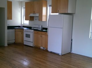 518 N May St #COACH, Chicago, IL 60642
