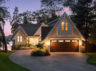 675 Sunset Ct, Shoreview, MN 55126