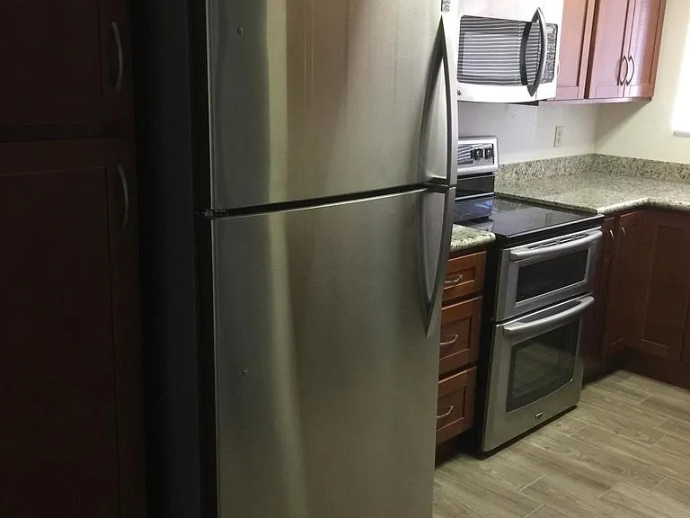 3945 W Mission Ln — Photo 3