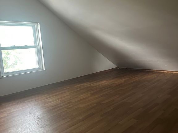 5th image of 417 Franklin St #2
