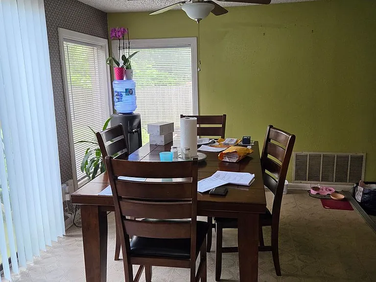 8716 Clearbrook Trl — Photo 6