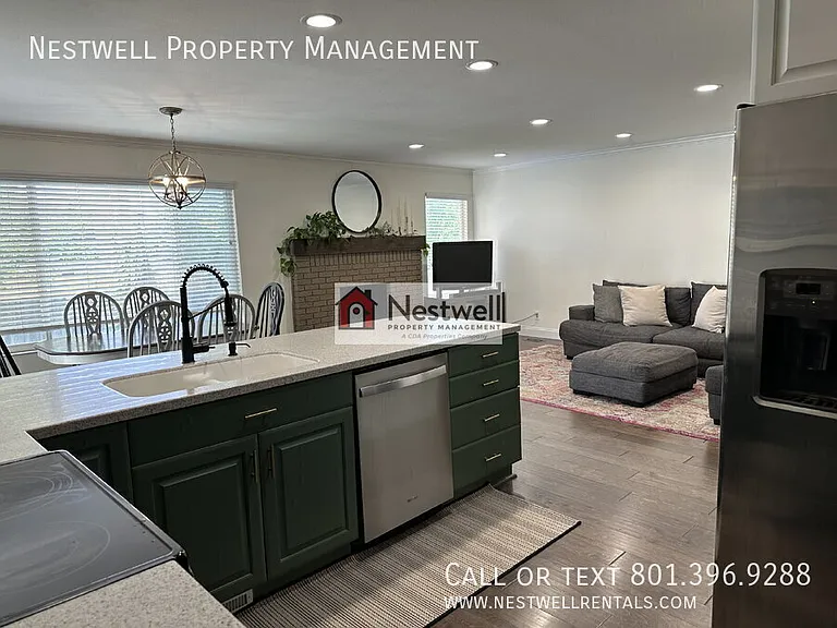 1236 E Cedar Ridge Rd — Photo 2