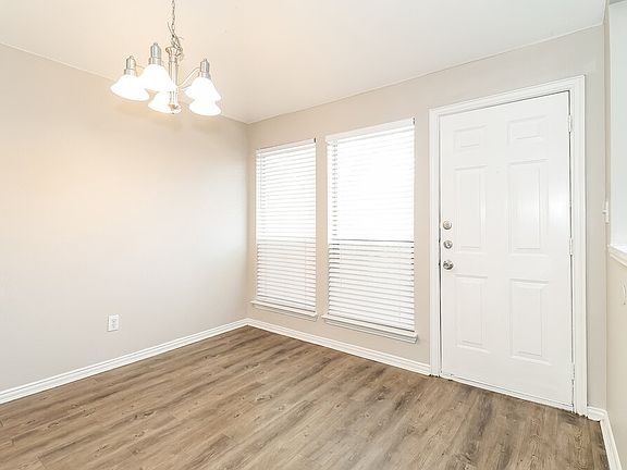 4th image of 9308 Cynthia Ct