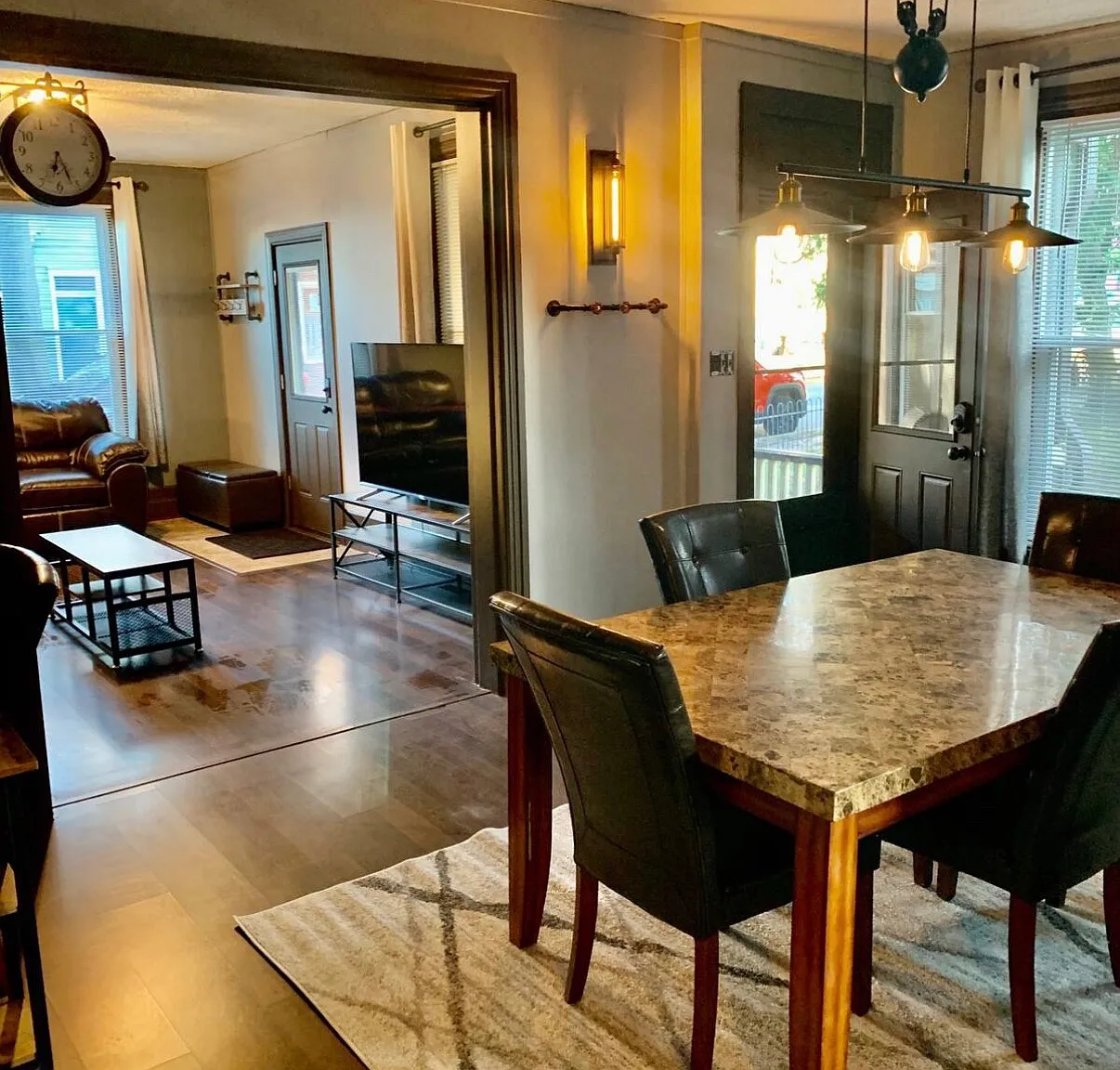 1 bed, 1000 sqft, $2,000 — Photo 2