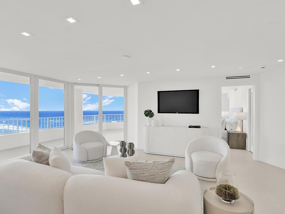 1st image of 550 S Ocean Boulevard #1001