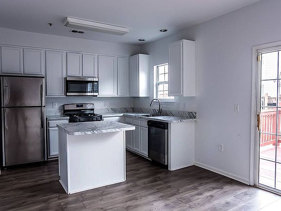 3rd image of 2484 Revere Ct #27B