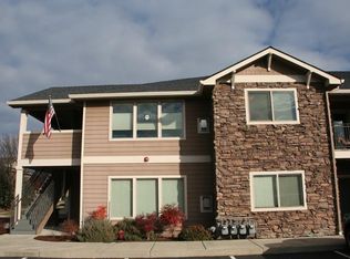 1273 Ashford Way APT 8, Medford, OR 97504