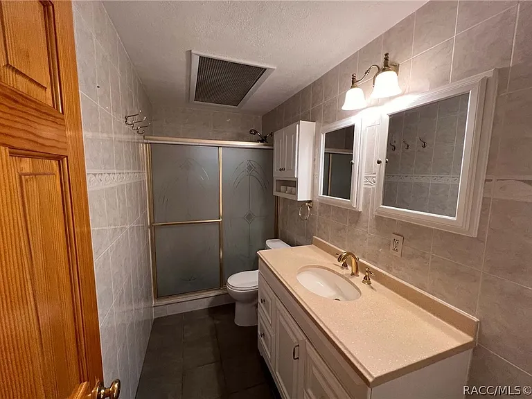 7660 W Tropical Ln — Photo 9
