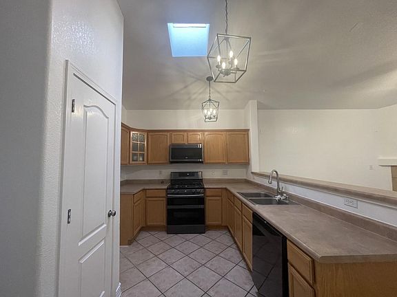 4th image of 13796 Paseo Verde Dr