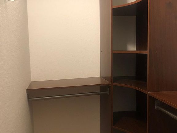 5th image of 2411 W Horatio St Unit 517