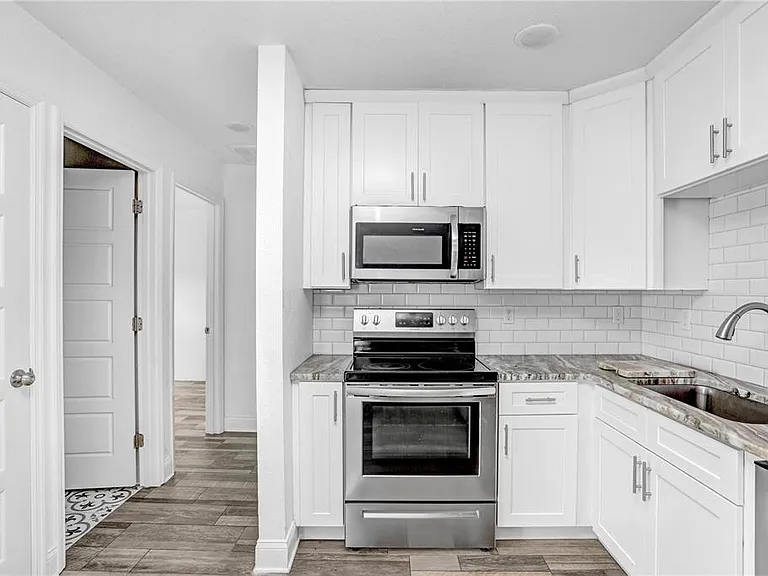 349 Honey Bee Ln — Photo 10