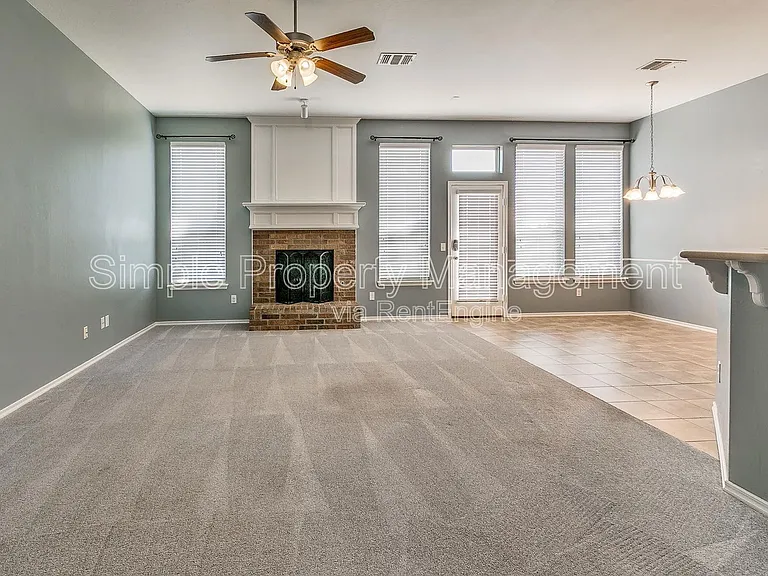 18020 Cerrado Cir — Photo 4