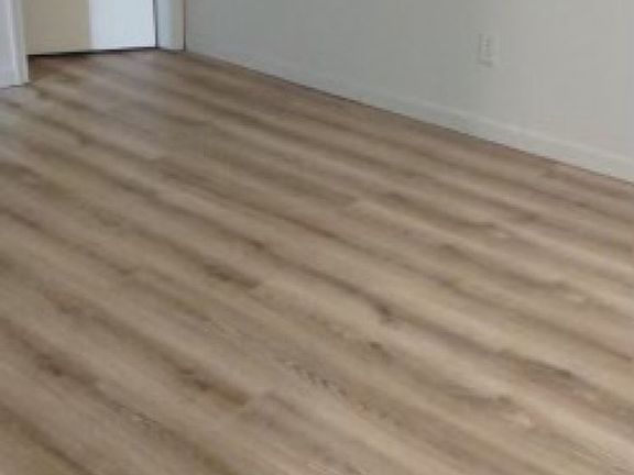 2nd image of 54322 Gratiot Ave Unit B