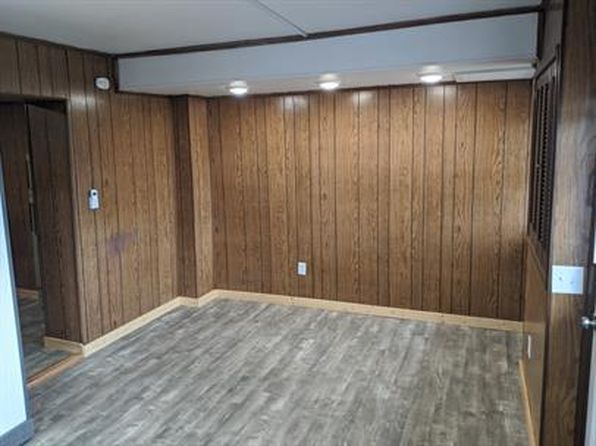 410 W Maple St #10493103