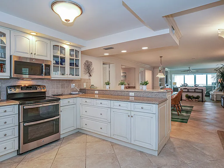 8416 Oceanside Dr #F11 — Photo 19