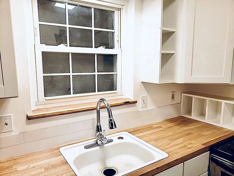 844 Van Dyke Ave #2 — Photo 10