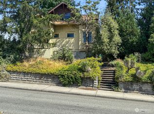 862 Burwell St, Bremerton, WA 98337