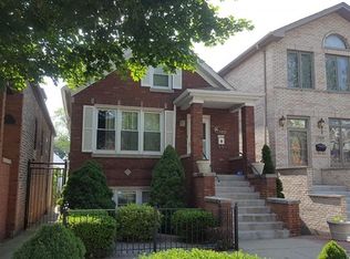 2930 S Lowe Ave, Chicago, IL 60616