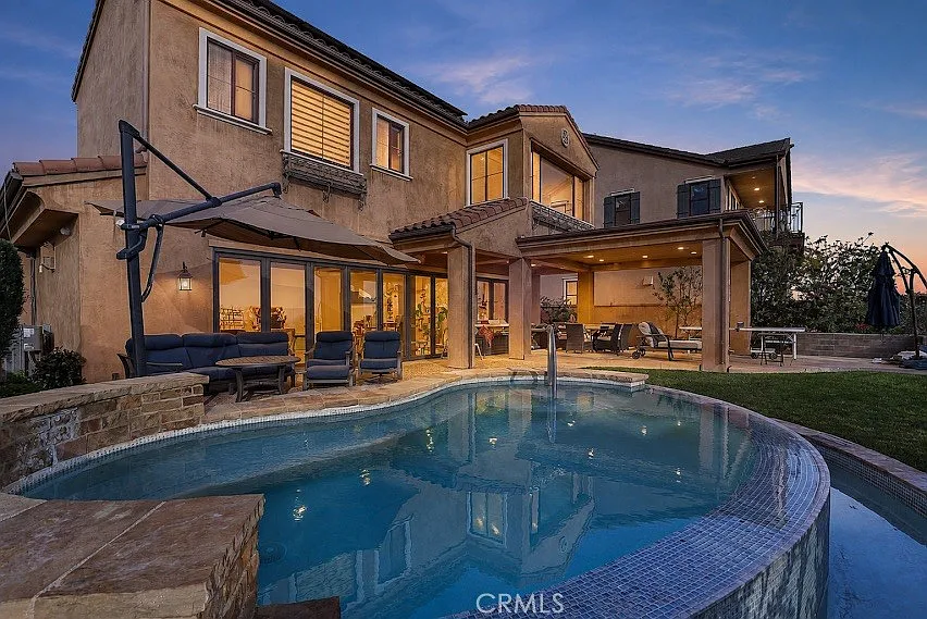 5 bed, 5.5 bath, 3590 sqft, $10,800 — Photo 1