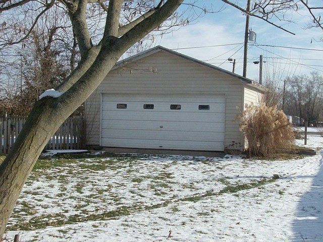 1st image of 2925 N 15 1/2 St
