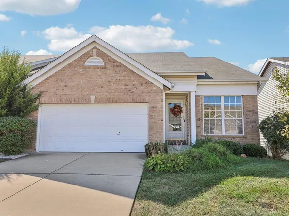 169 Robbins Way Dr, Florissant, MO 63034