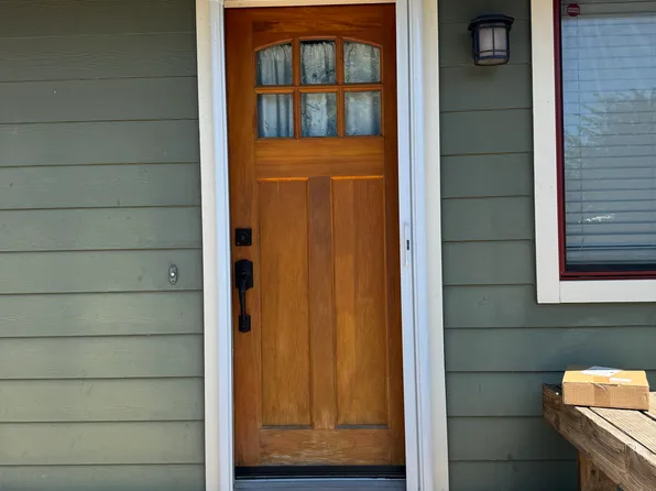 629R Pine St, Santa Rosa, CA 95404