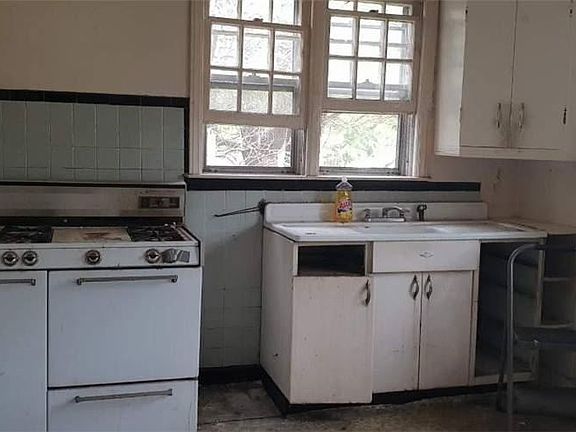 2nd image of 48-02 248th St