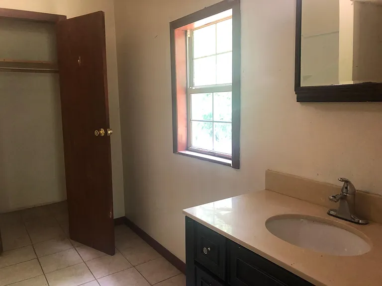 2514 Smith Creek Rd — Photo 6