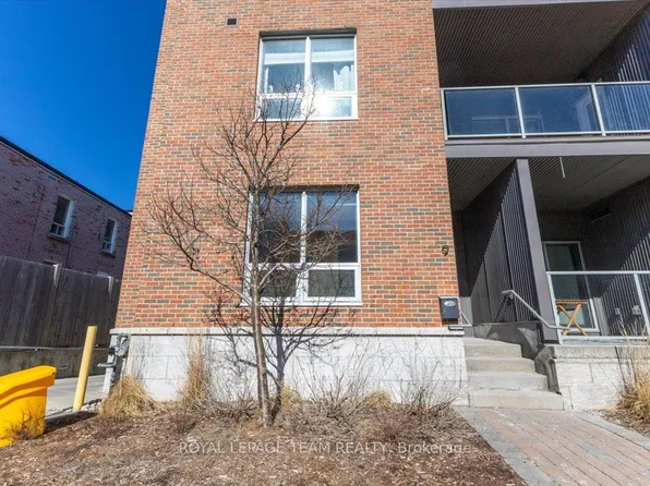 9 Balsam St W, Ottawa, ON K1R 6W6
