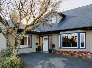 12523 Blackstock St, Maple Ridge, BC V2X5N7