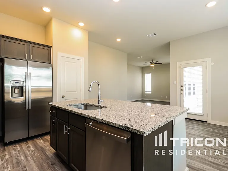 Tricon Willow Creek — Photo 120