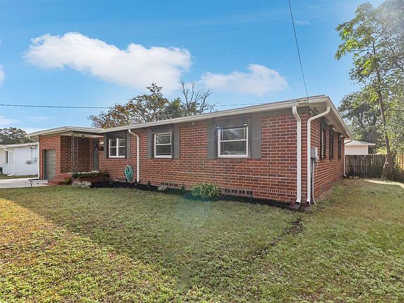 2nd image of 6222 Pine Cove Ln