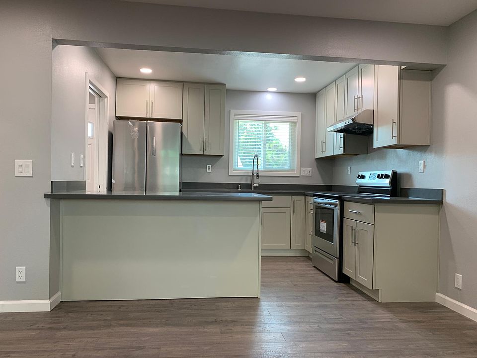 1st image of 2043 Town And Country Ln