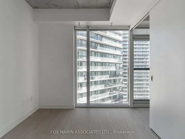 65 Mutual St #2707 — Photo 10