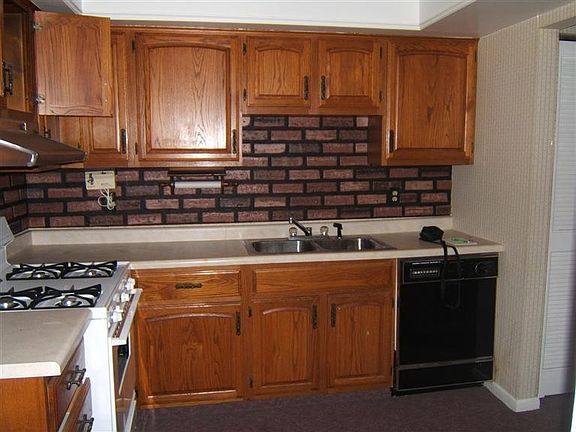 5th image of 629 W 39th Pl