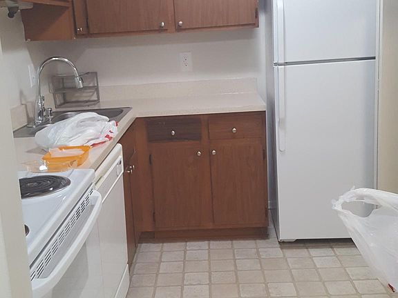 2nd image of 1912 W Liberty St APT 8