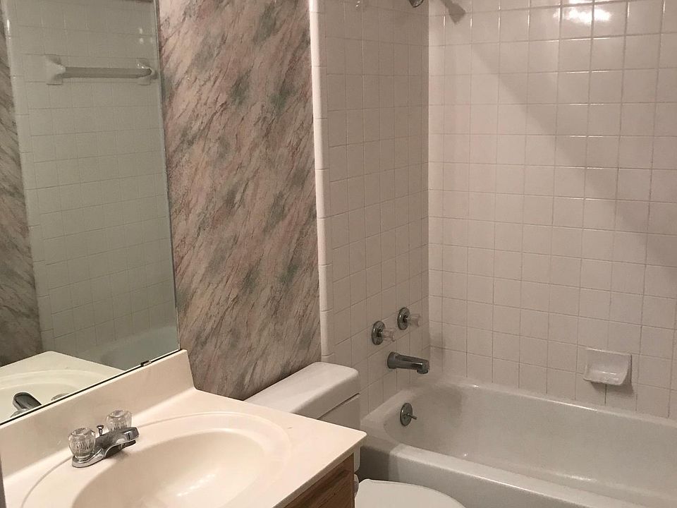 1st image of 125 Garrett St