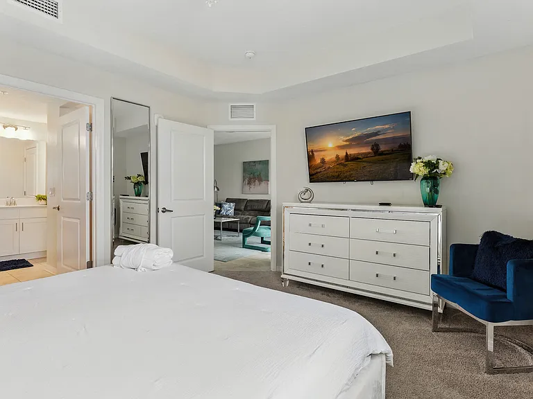 Paradox Cir — Photo 18