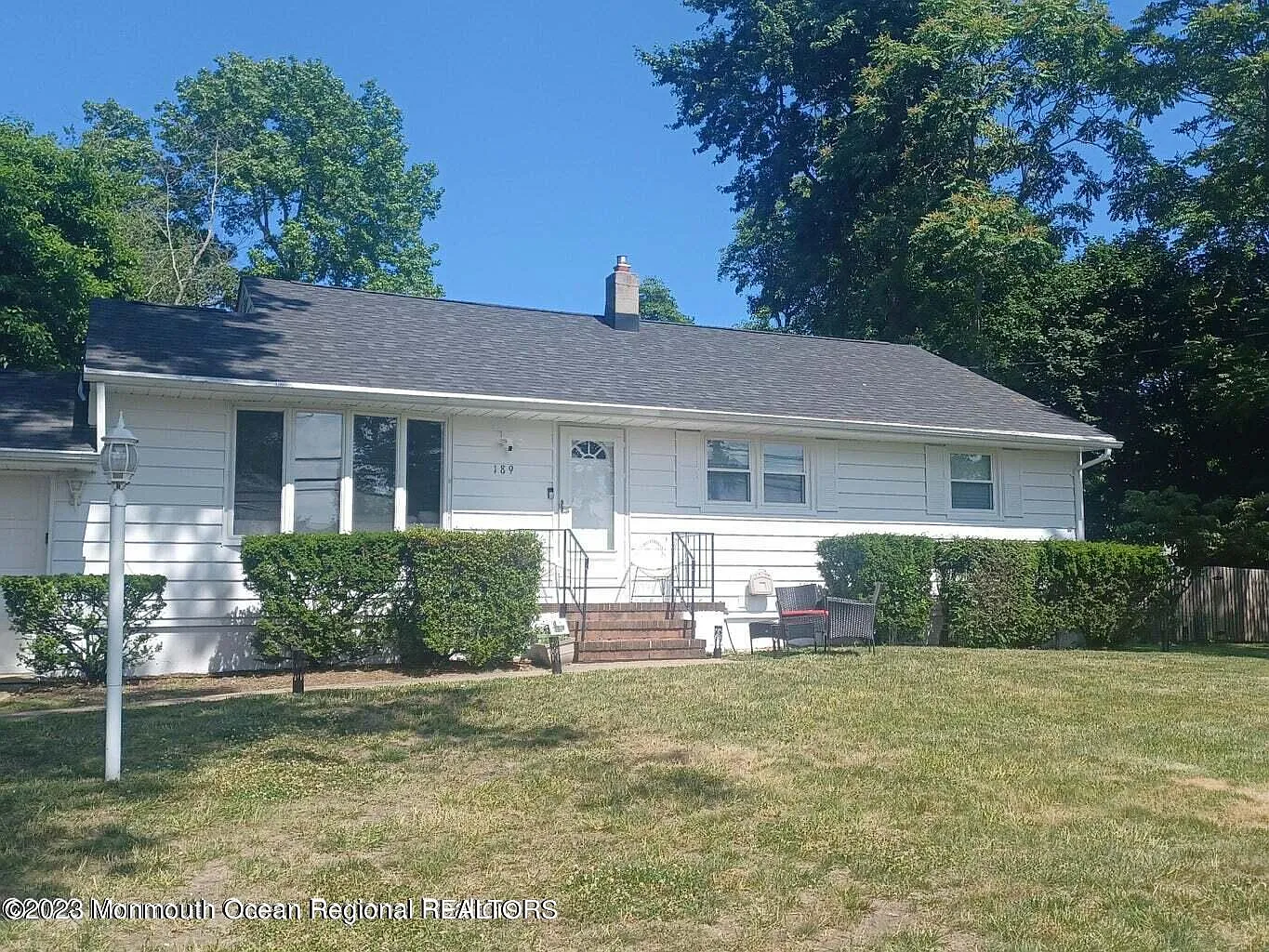 3 bed, 1305 sqft, $2,300 — Photo 1